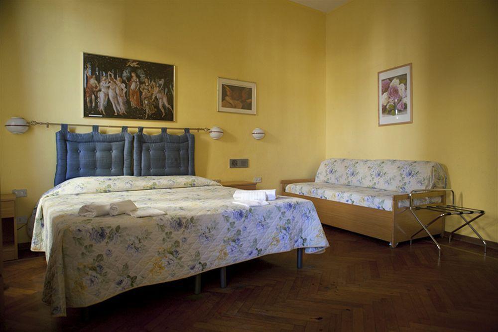 Hotel Lombardia Firenze Kültér fotó